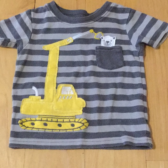Baby boy tee shirt bundle 12months π - Picture 3 of 10